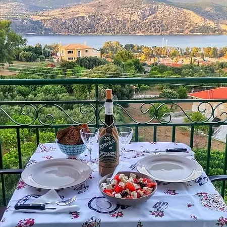 شقة Apaggio Di - Private Parking & Sea View أرغوستولي