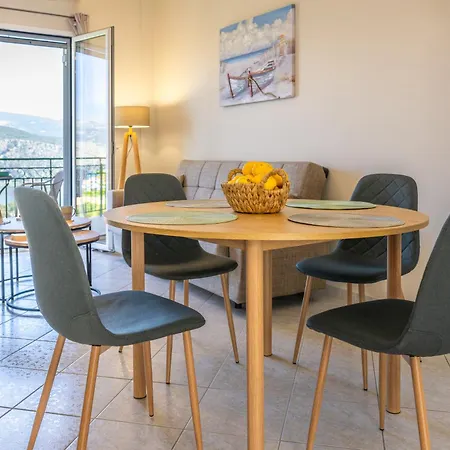 Apaggio Di - Private Parking & Sea View Lägenhet